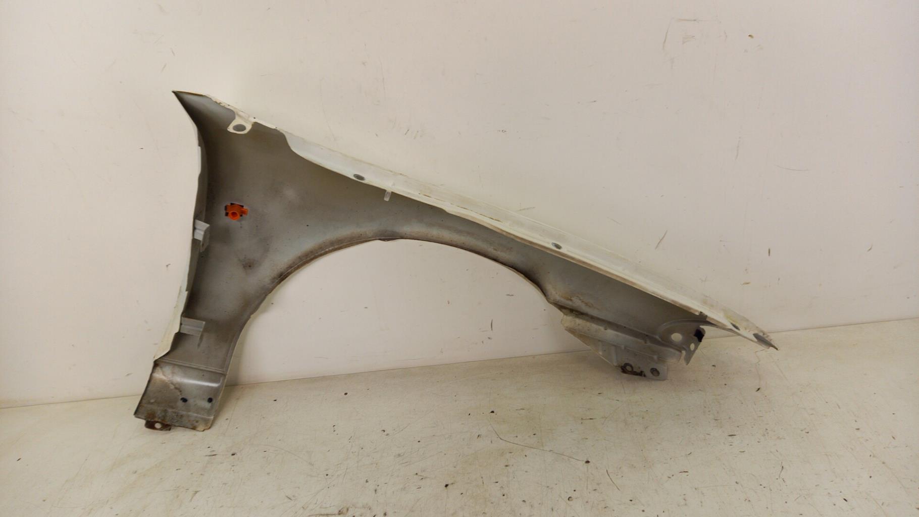 Parafango anteriore sinistro FORD MONDEO 1 PHASE 1 BREAK Gasolina - 1