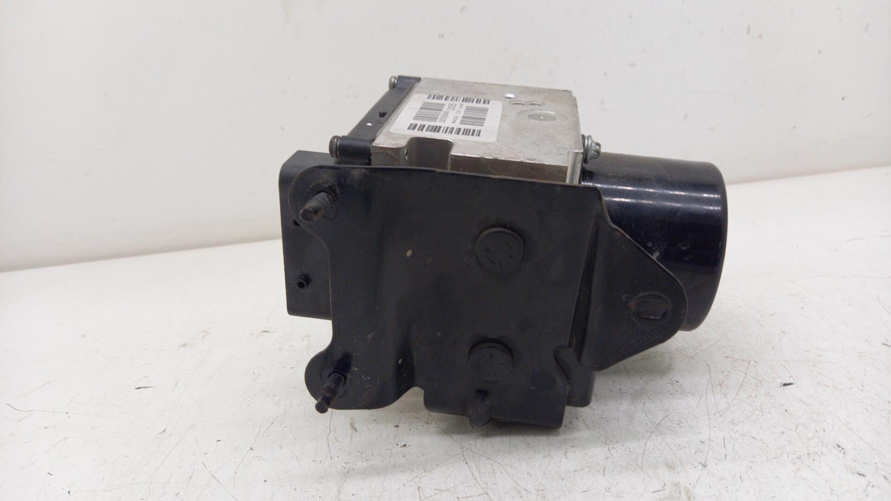 Blocco ABS (antibloccaggio freni) PEUGEOT 407 PHASE 1 Diésel - 1