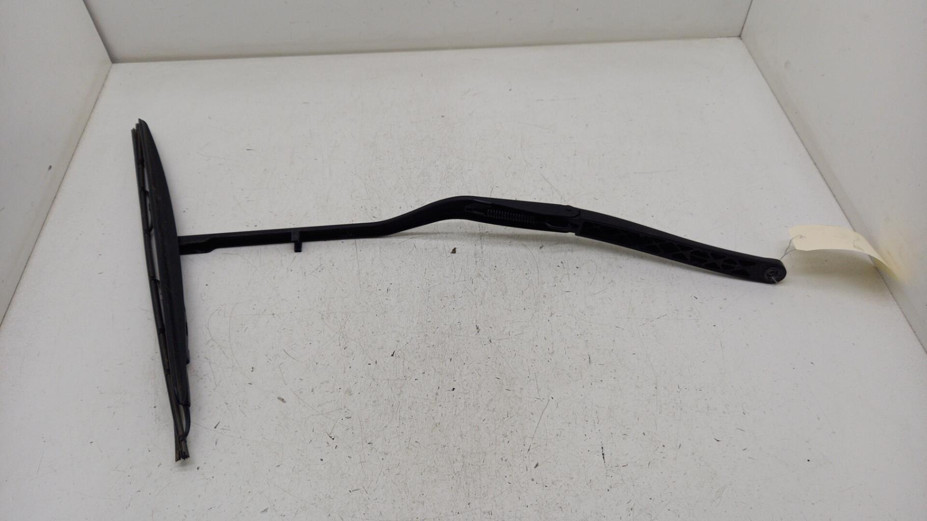 Braccio tergicristallo anteriore destro PEUGEOT 607 PHASE 1 Diésel - 1