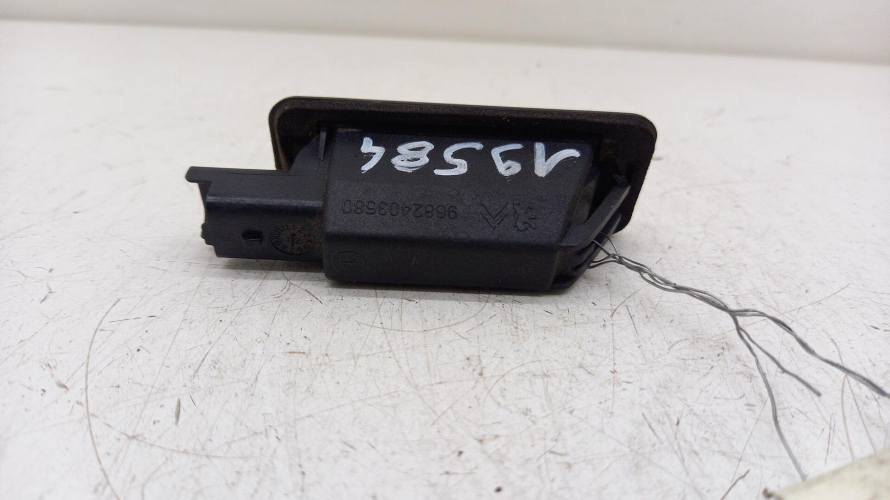 Eclairage de plaque CITROEN C4 2 PHASE 1 Diesel - 1