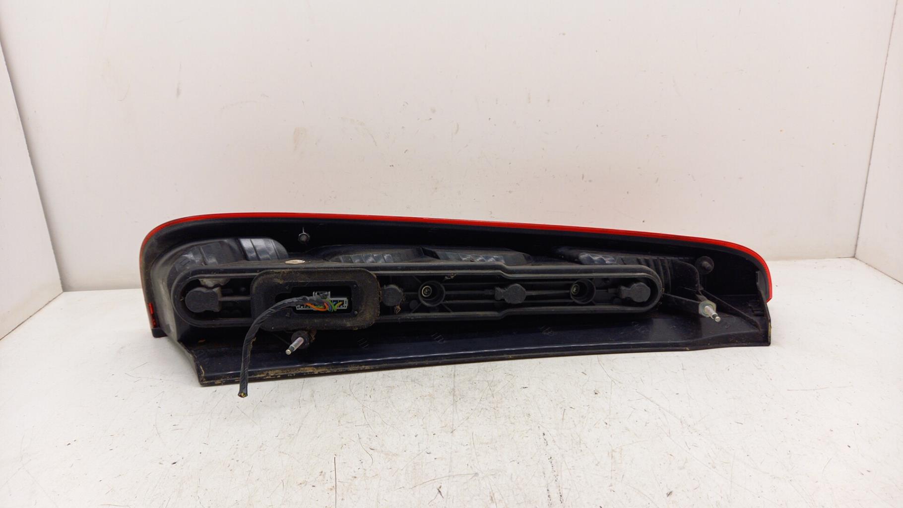 Fanale posteriore principale destro (luci) FORD C-MAX 1 PHASE 1 Diésel - 1