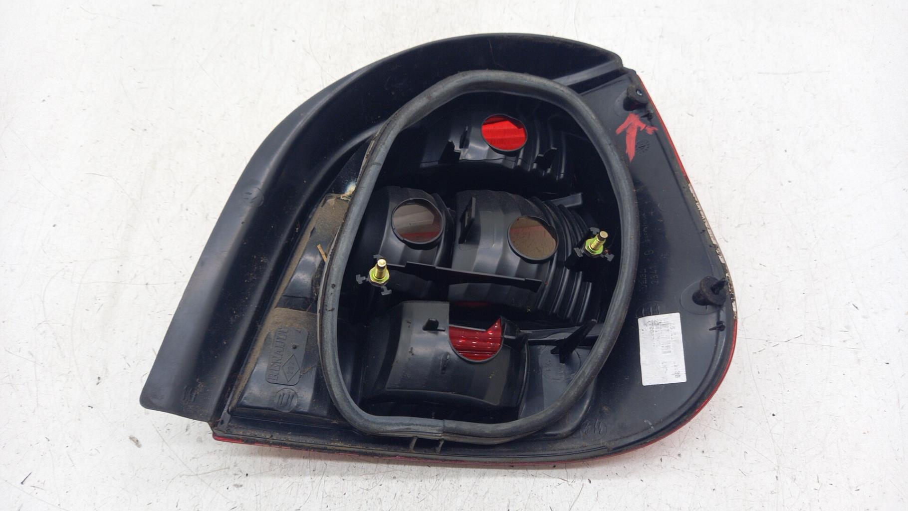 Fanale posteriore principale sinistro (luci) RENAULT SCENIC 1 PHASE 2 Diésel - 1