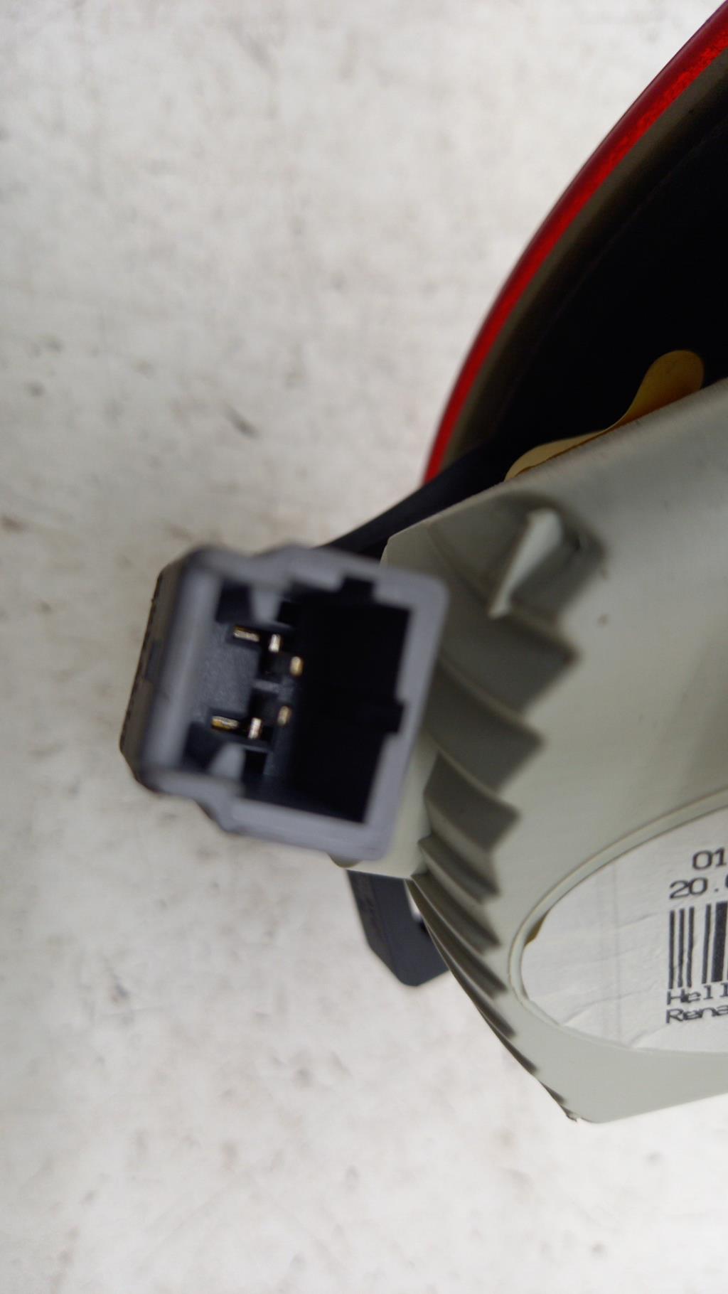 Feu arriere secondaire droit (feux) RENAULT TWINGO 2 PHASE 2 Diesel - 1