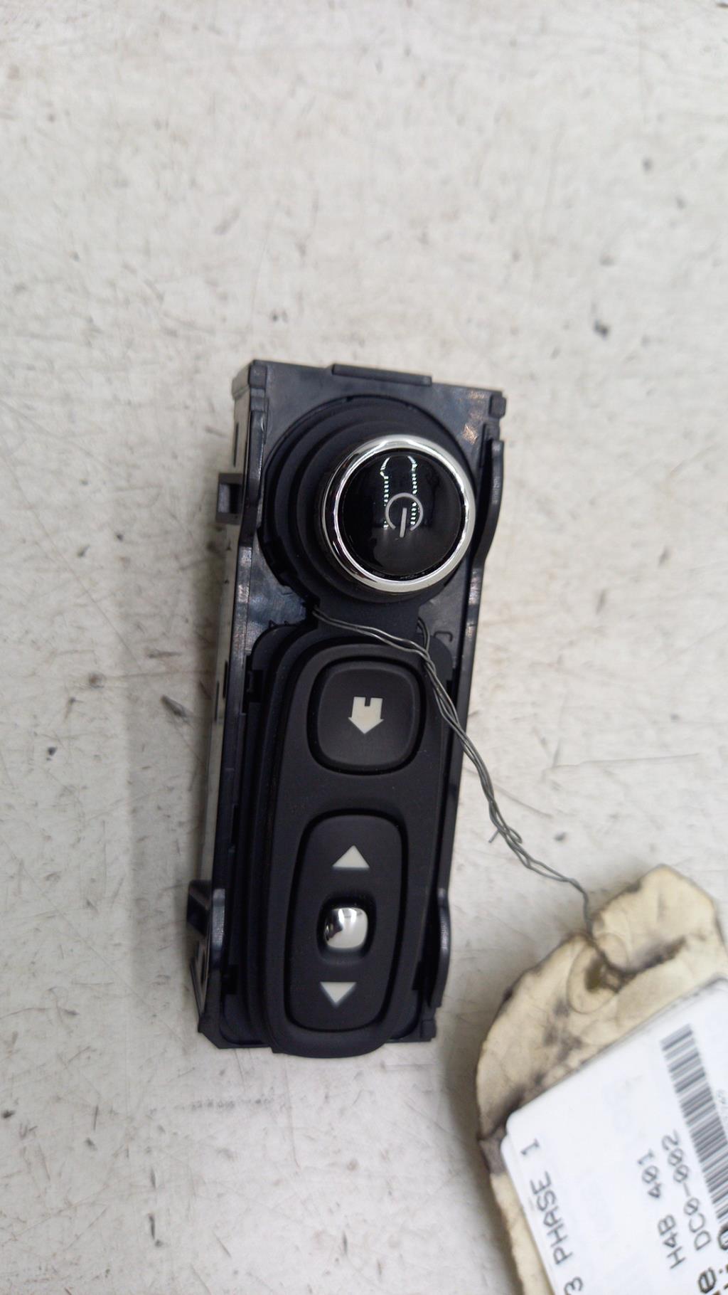 Commande autoradio RENAULT TWINGO 3 PHASE 1 Essence - 1