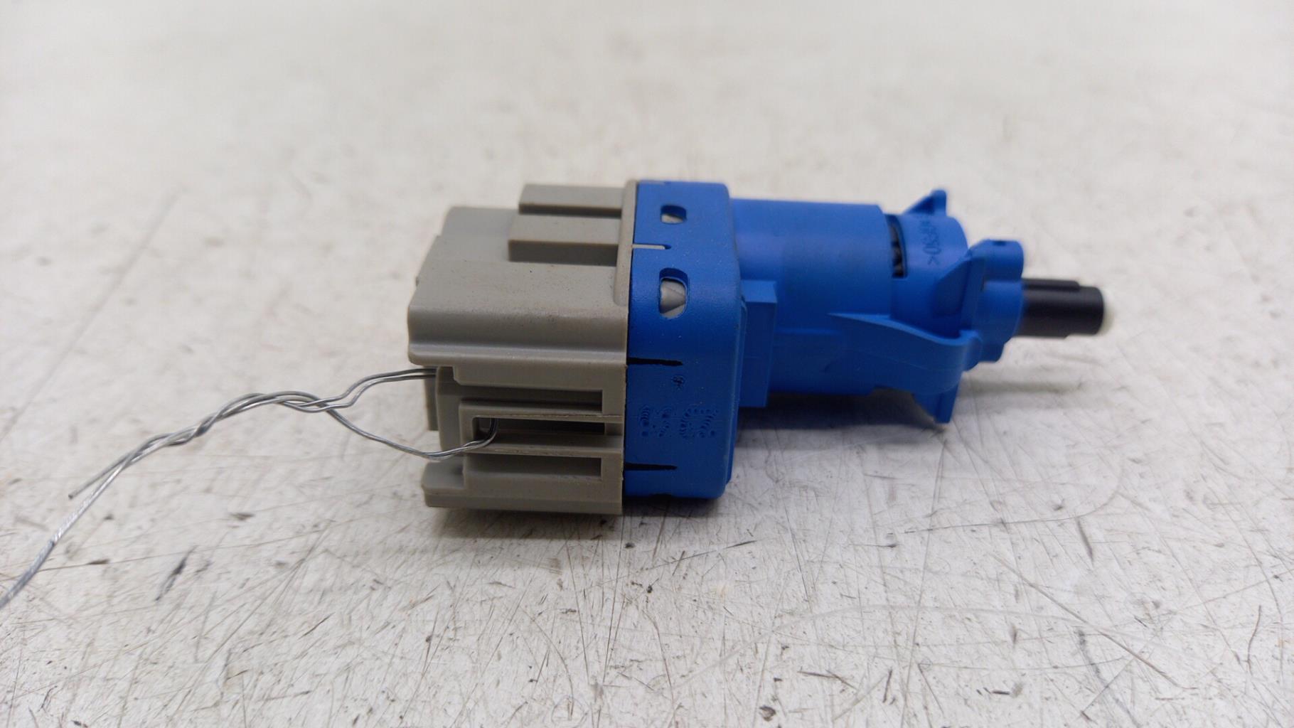 Contattore luce stop FORD MUSTANG 7 CABRIOLET Gasolina - 1