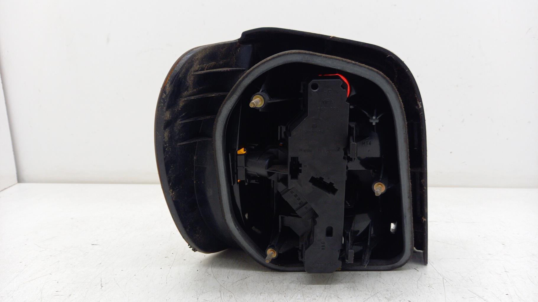 Fanale posteriore principale destro (luci) VOLKSWAGEN POLO 3 PHASE 1 Gasolina - 1