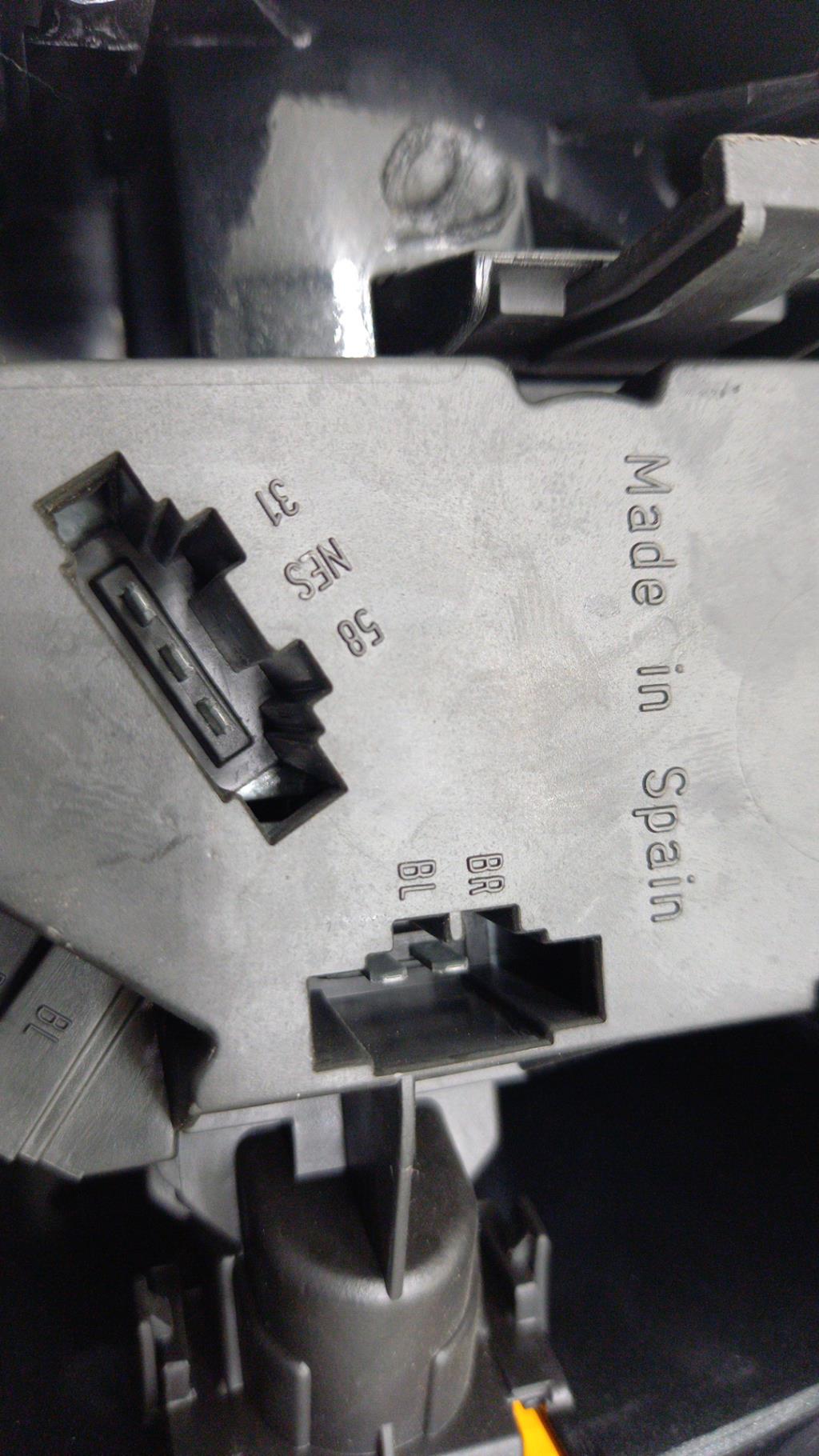Fanale posteriore principale sinistro (luci) VOLKSWAGEN POLO 3 PHASE 1 Gasolina - 1