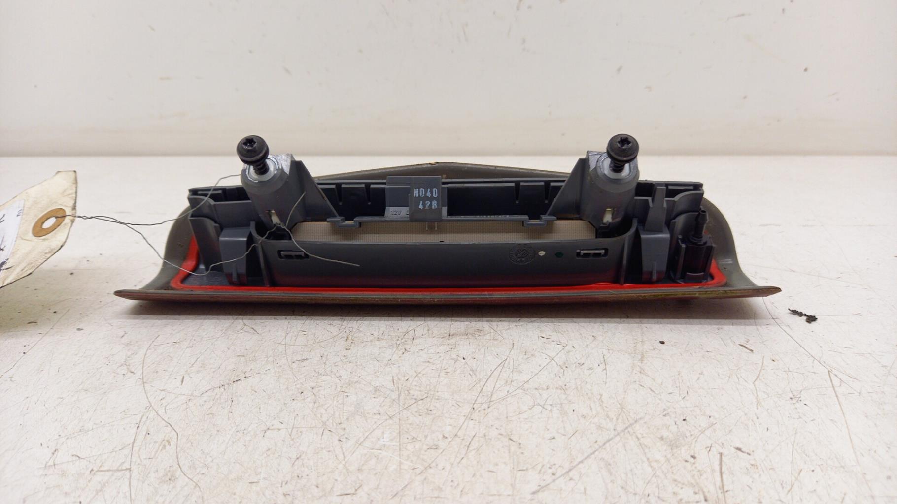 Luce stop centrale OPEL CORSA D PHASE 1 Diésel - 1