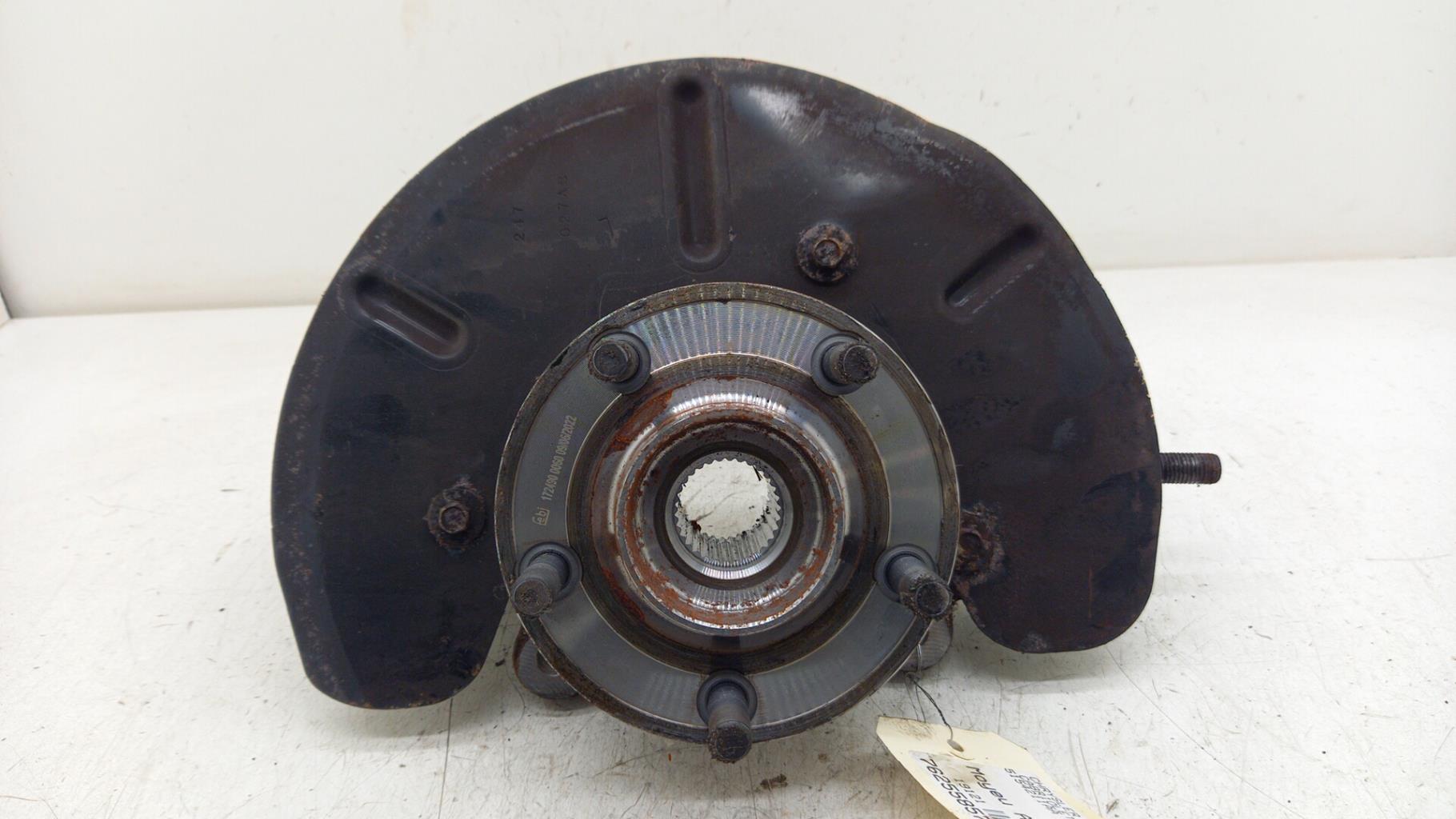 Moyeu avant gauche CHRYSLER SEBRING 2 PHASE 2 CABRIOLET Diesel - 1