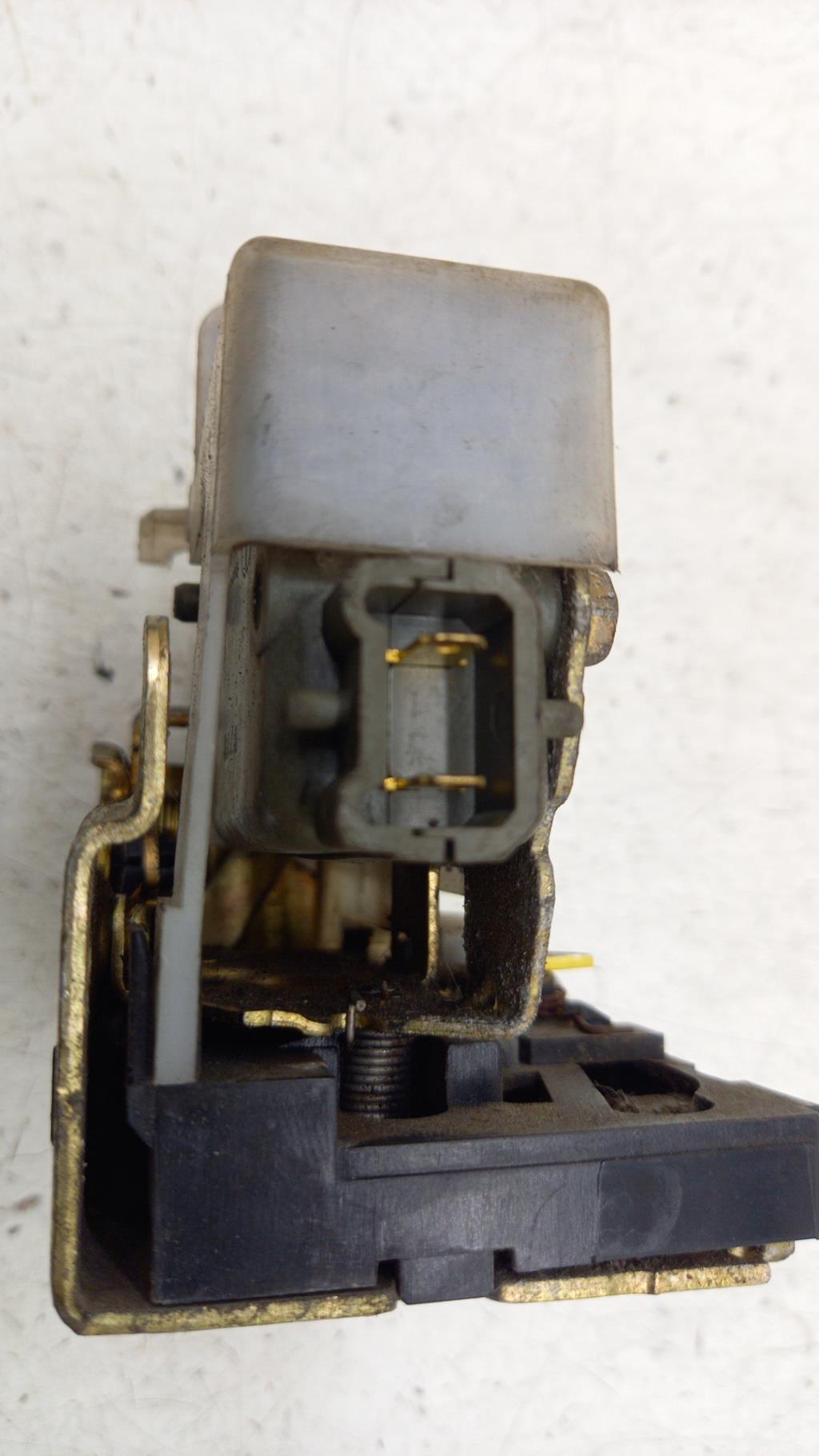 Serratura posteriore sinistra RENAULT CLIO 2 PHASE 1 Gasolina - 1