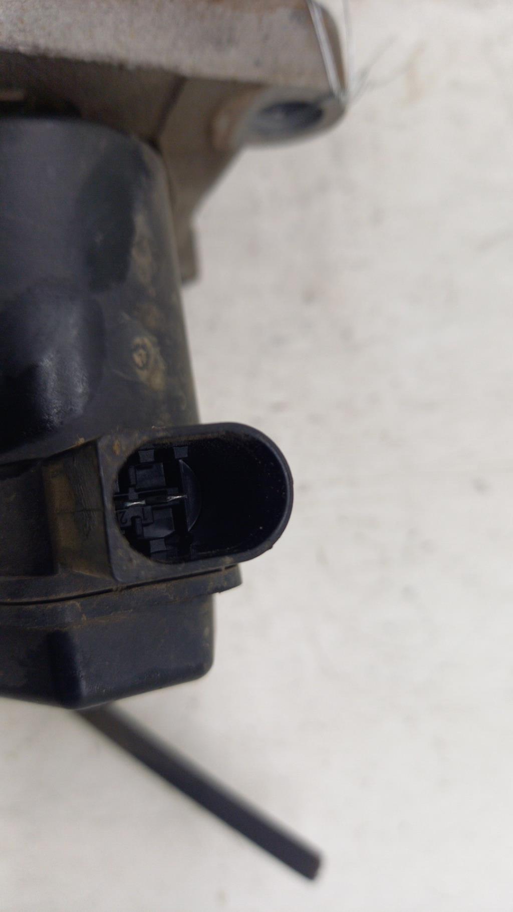 Pinza freni posteriore destra CITROEN C4 3 Diésel - 1