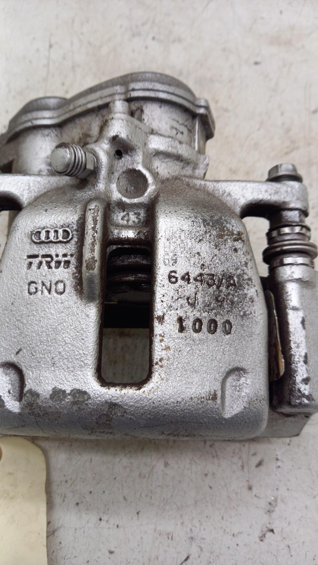 Pinza freni posteriore destra AUDI A4 3 PHASE 1 Diésel - 1