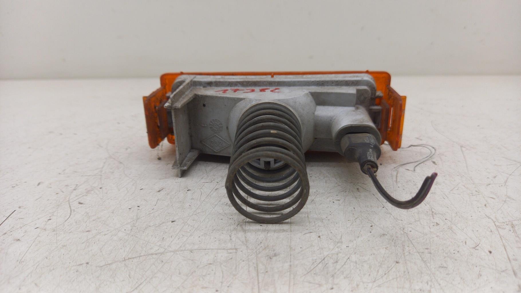 Optique avant secondaire gauche (feux)(clignotant) RENAULT EXPRESS PHASE 2 Diesel - 1