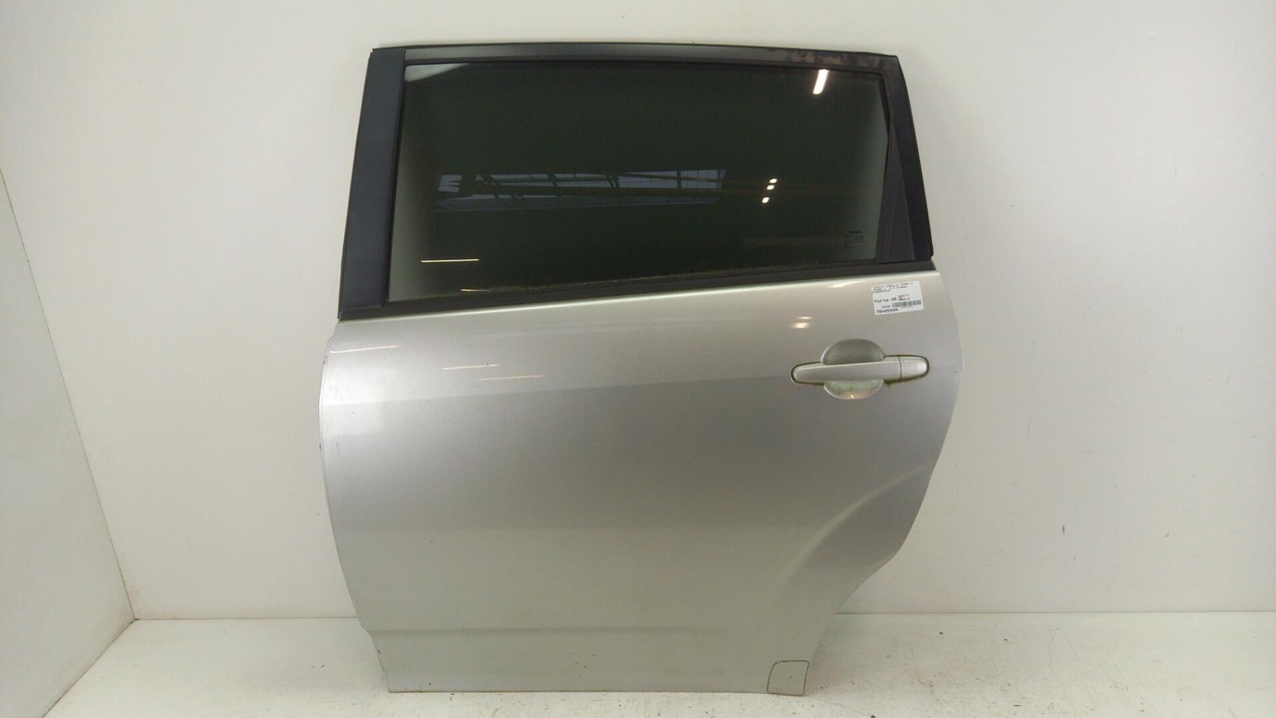 Portiera posteriore sinistra TOYOTA COROLLA VERSO 2 PHASE 1 Diésel - 1