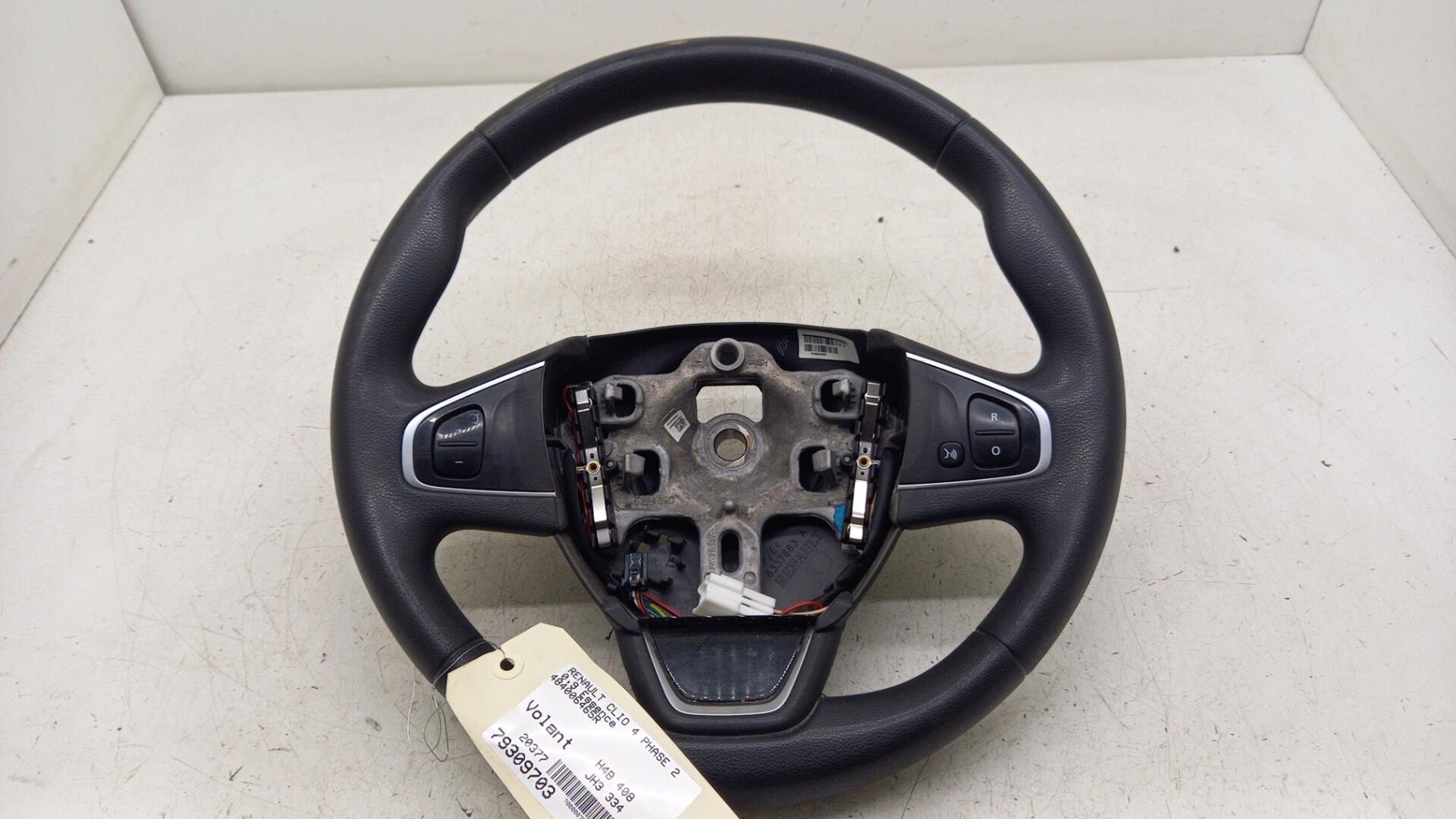 Volant RENAULT CLIO 4 PHASE 2 Essence - 1