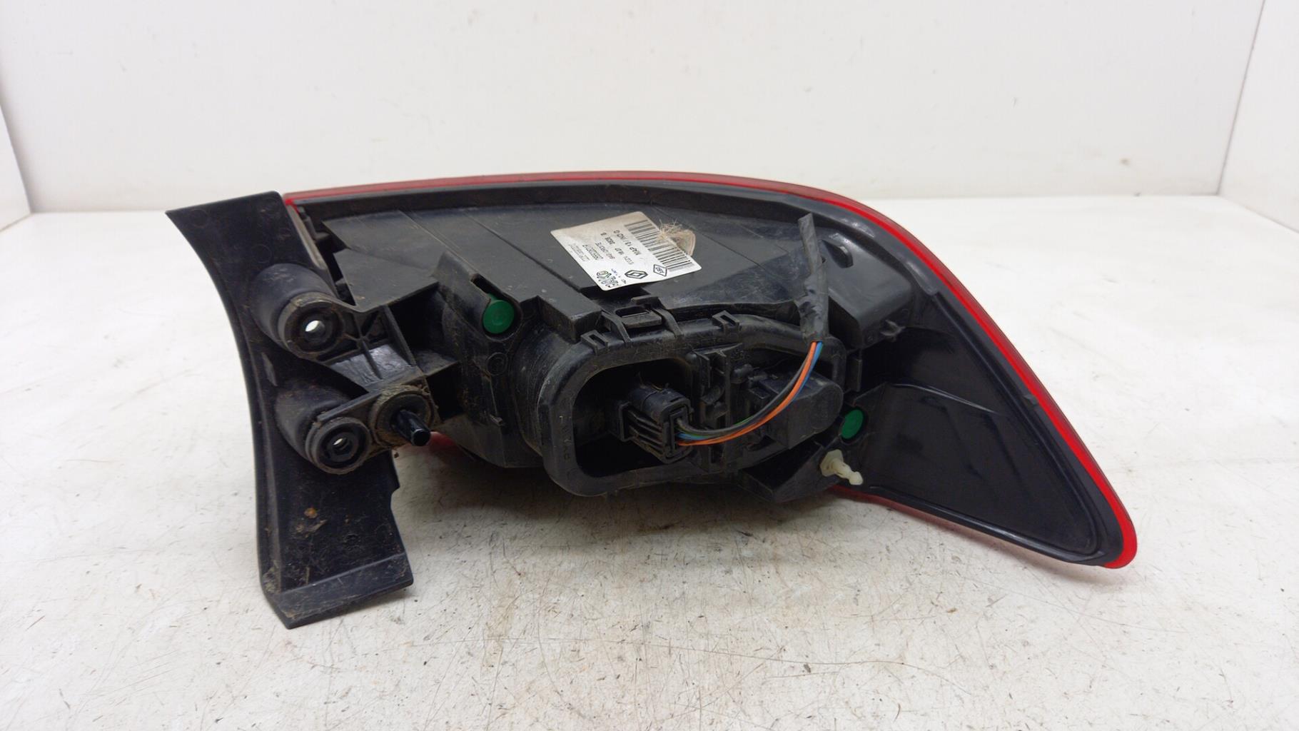 Fanale posteriore principale destro (luci) RENAULT CLIO 4 PHASE 1 Diésel - 1