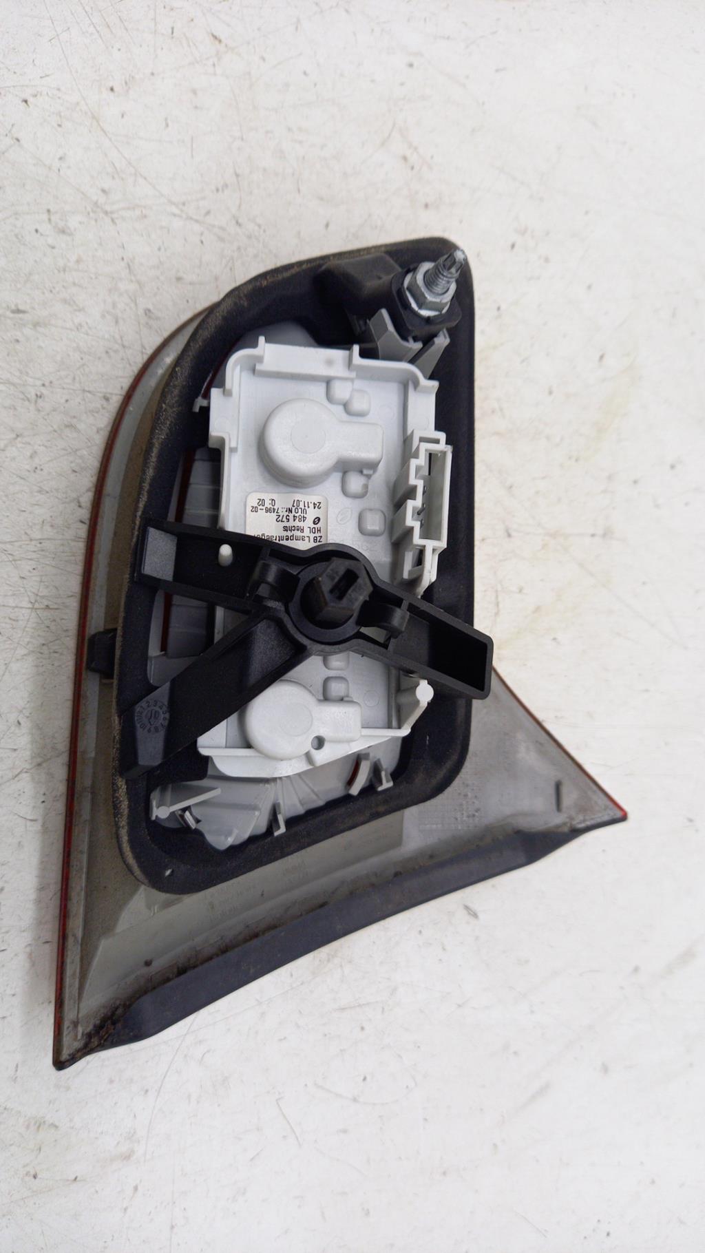Feu arriere secondaire droit (feux) AUDI A4 2 AVANT PHASE 2 BREAK Diesel - 1