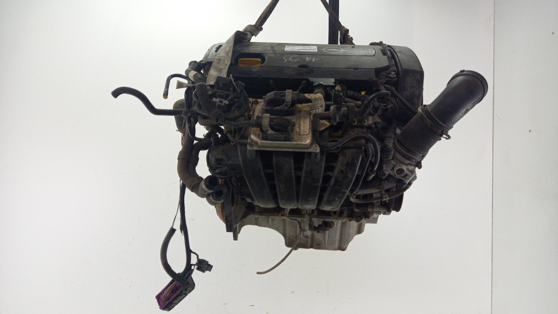 Moteur OPEL ASTRA H TWINTOP CABRIOLET  - 1