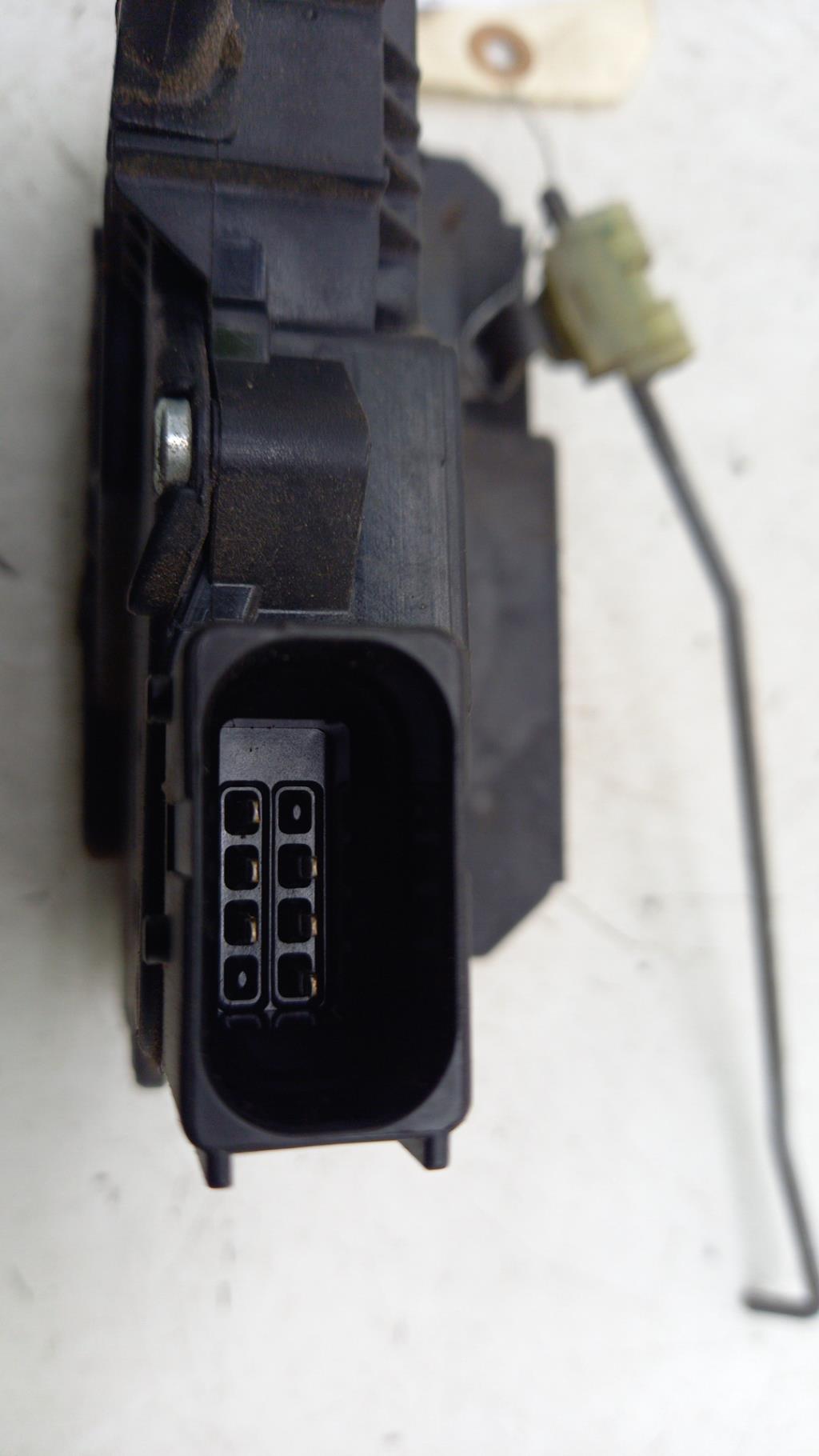 Serrure avant droit OPEL CORSA D PHASE 1 Diesel - 1