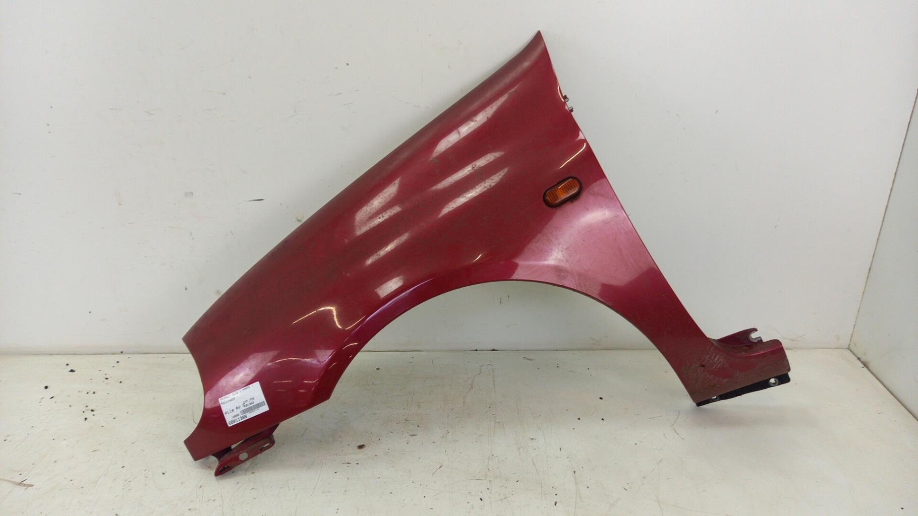 Parafango anteriore sinistro RENAULT CLIO 2 PHASE 1  - 1