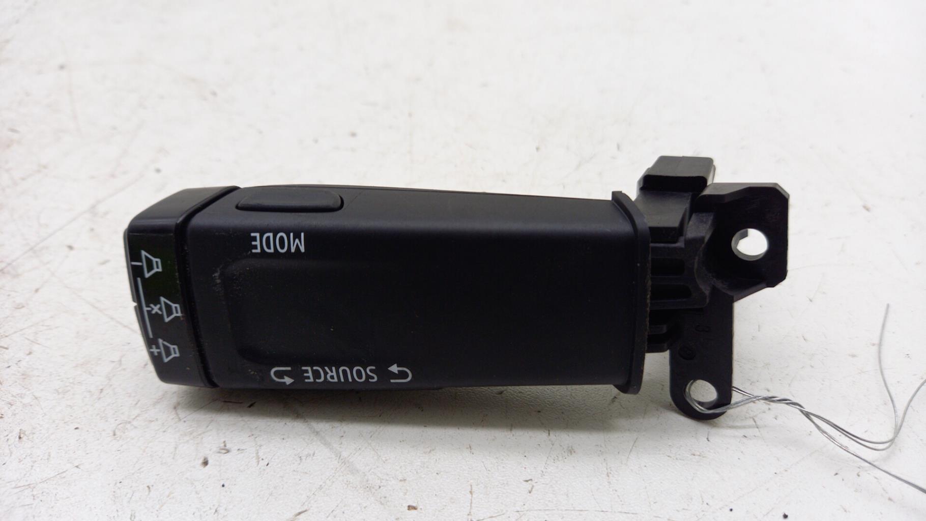 Commande autoradio RENAULT CLIO 5 Essence - 1