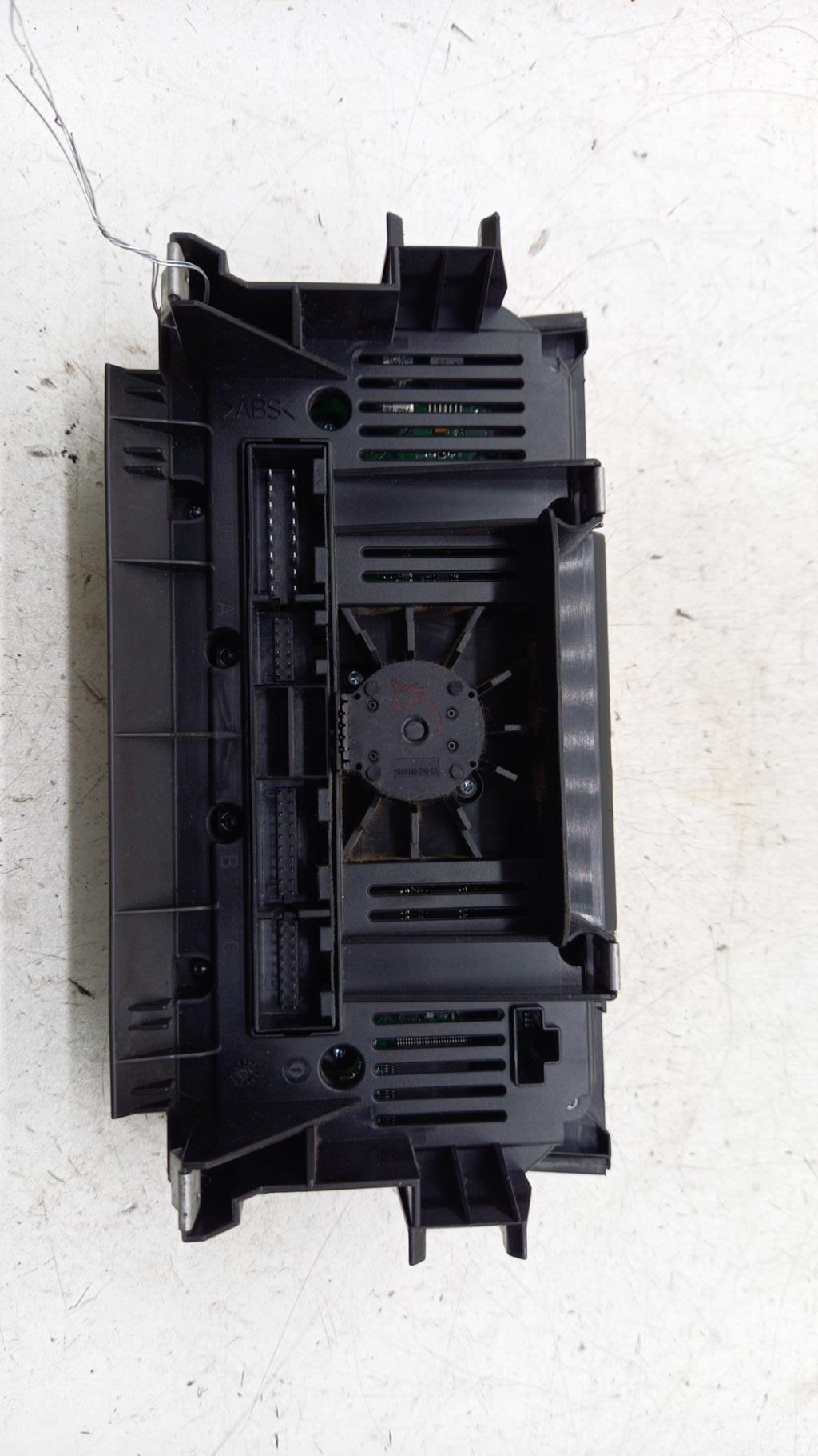 Commande chauffage AUDI A3 2 PHASE 2 Diesel - 1