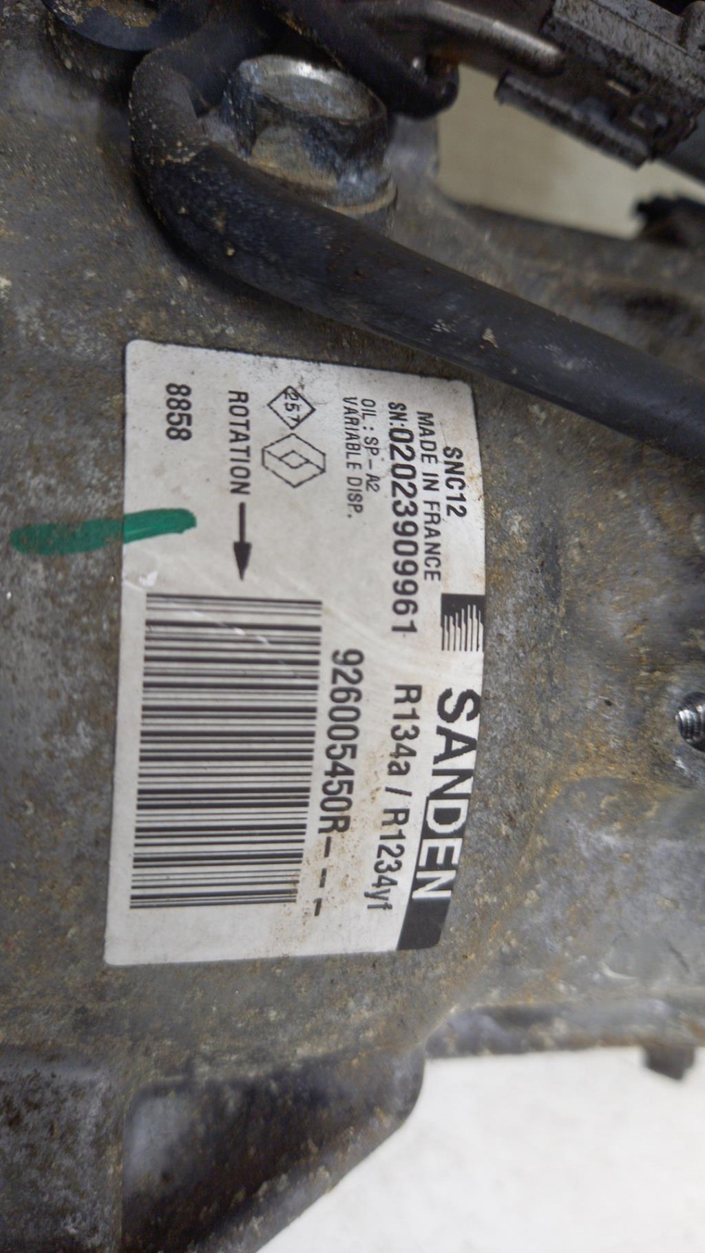 Compresseur clim RENAULT CLIO 5 Essence - 1