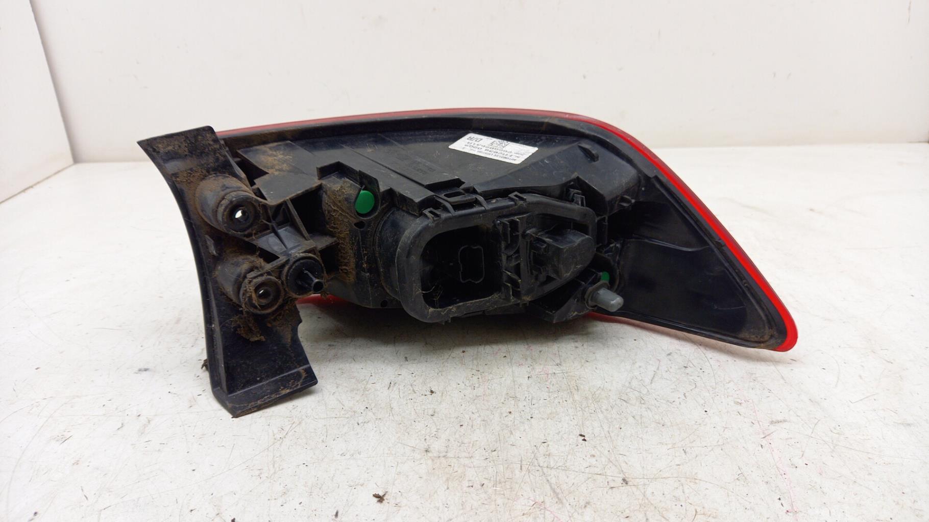 Fanale posteriore principale destro (luci) RENAULT CLIO 4 PHASE 1 Diésel - 1