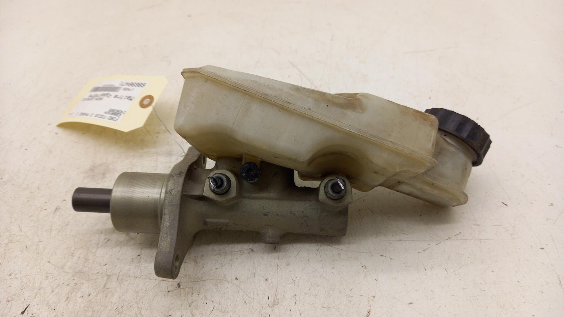 Cilindro maestro (freno) FORD FOCUS 2 PHASE 1 Gasolina - 1