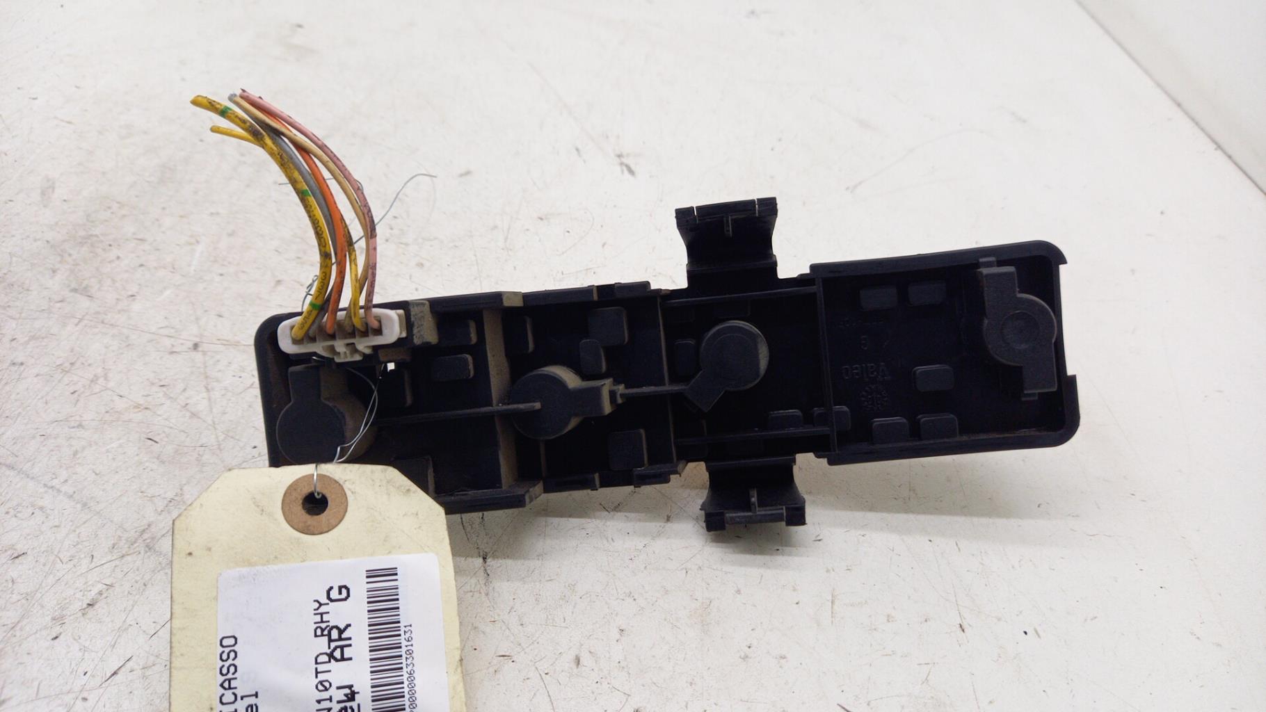 Base portalampade fanale posteriore sinistro CITROEN XSARA PICASSO PHASE 1 Diésel - 1