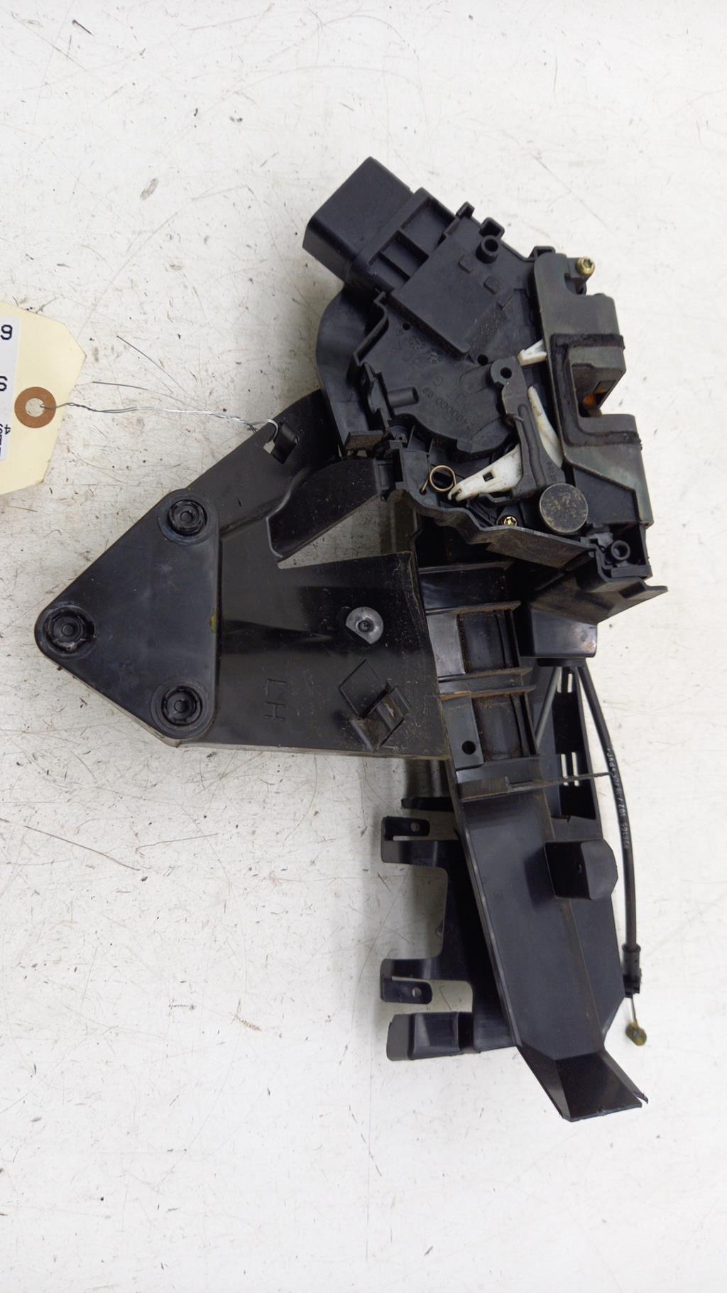 Serrure avant gauche FORD FOCUS 2 PHASE 1 Essence - 1
