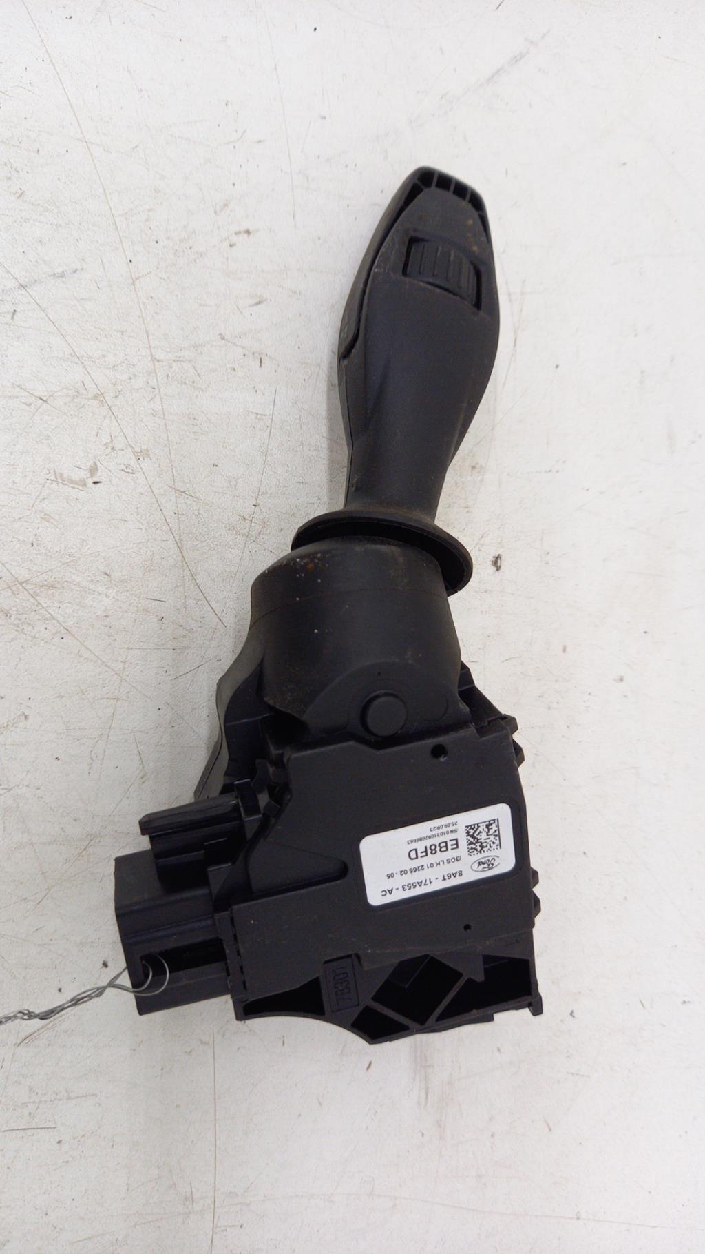 Commodo d'essuie glaces FORD FIESTA 6 PHASE 1 Diesel - 1