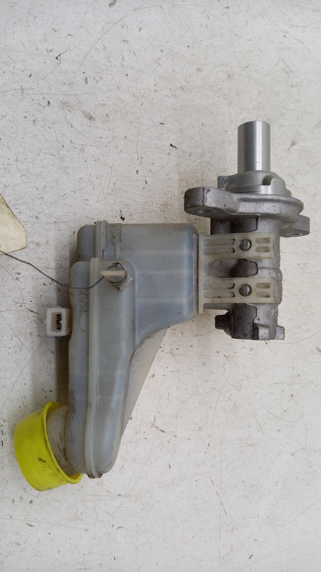 Cilindro maestro (freno) SUZUKI SPLASH Gasolina - 1