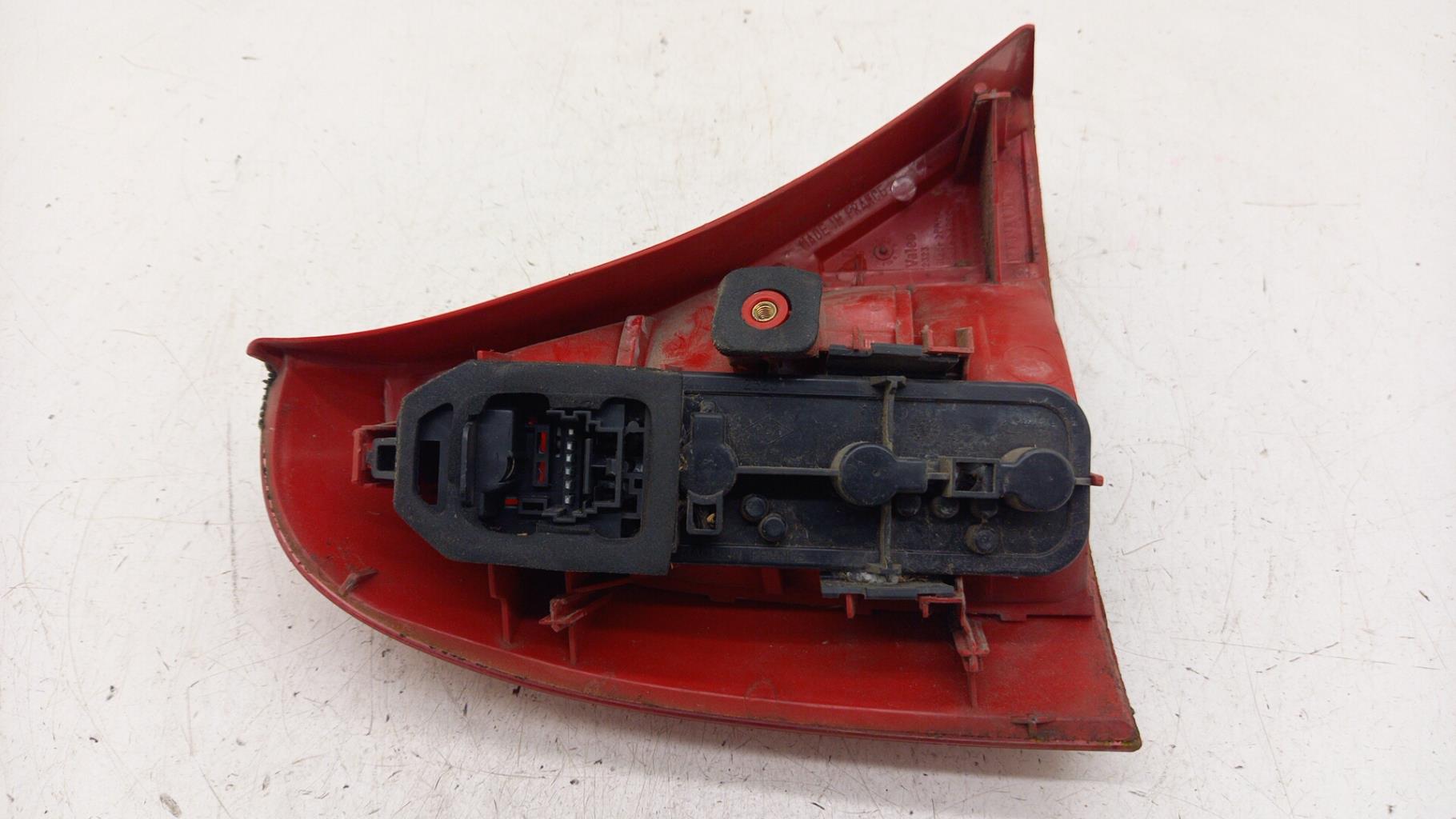 Fanale posteriore principale destro (luci) RENAULT CLIO 2 PHASE 1 Gasolina - 1