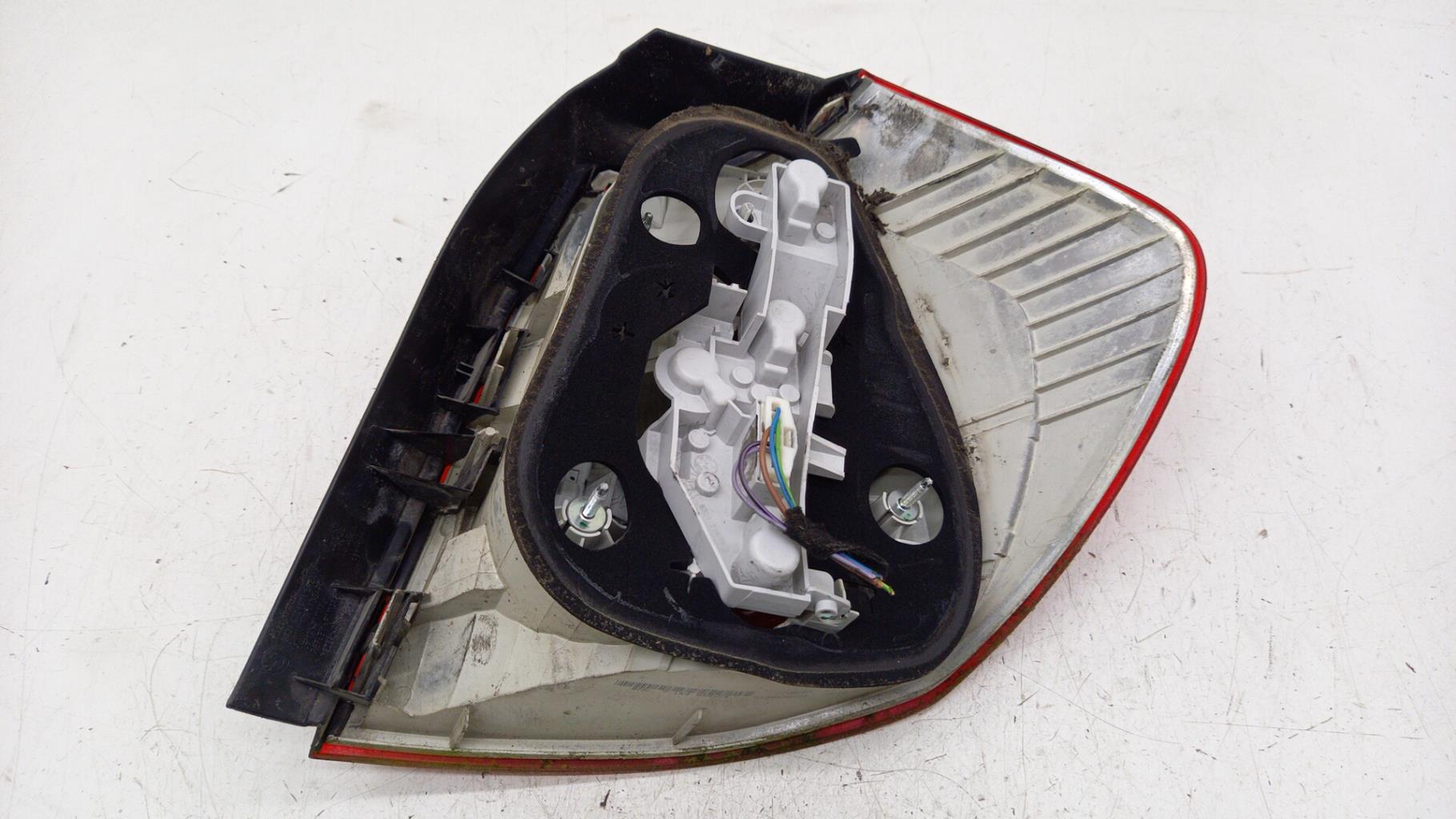 Fanale posteriore principale sinistro (luci) BMW SERIE 1 E81 Diésel - 1