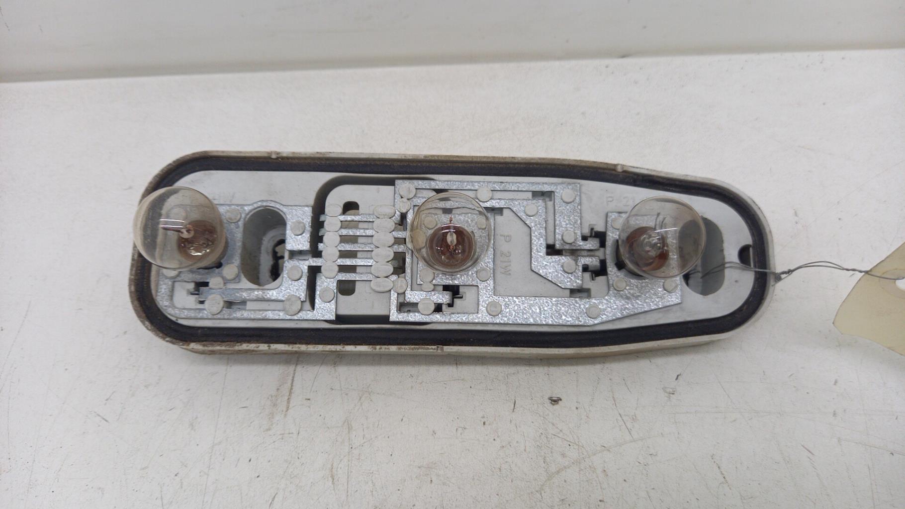 Base portalampade fanale posteriore destro RENAULT TWINGO 1 PHASE 2  - 1