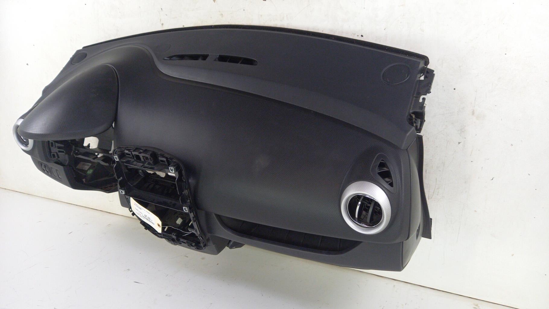 Tableau de bord RENAULT CLIO 4 PHASE 1 Diesel - 1