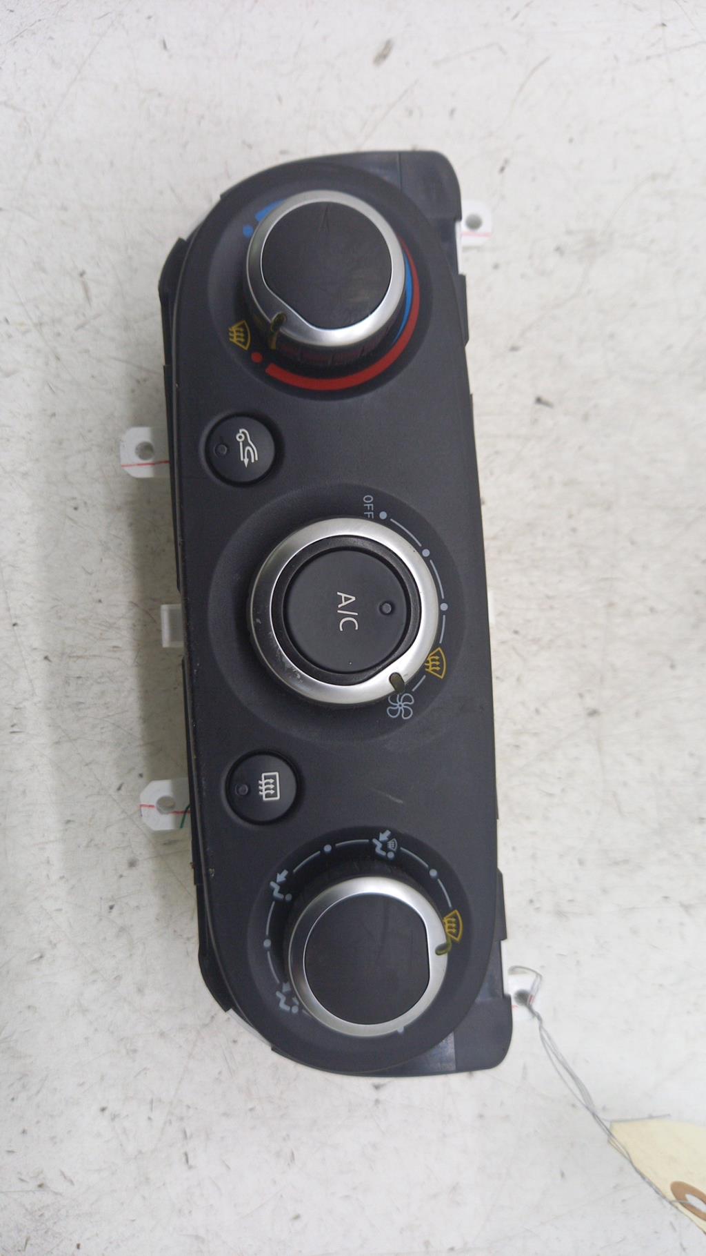 Commande chauffage RENAULT CLIO 4 PHASE 1 Diesel - 1