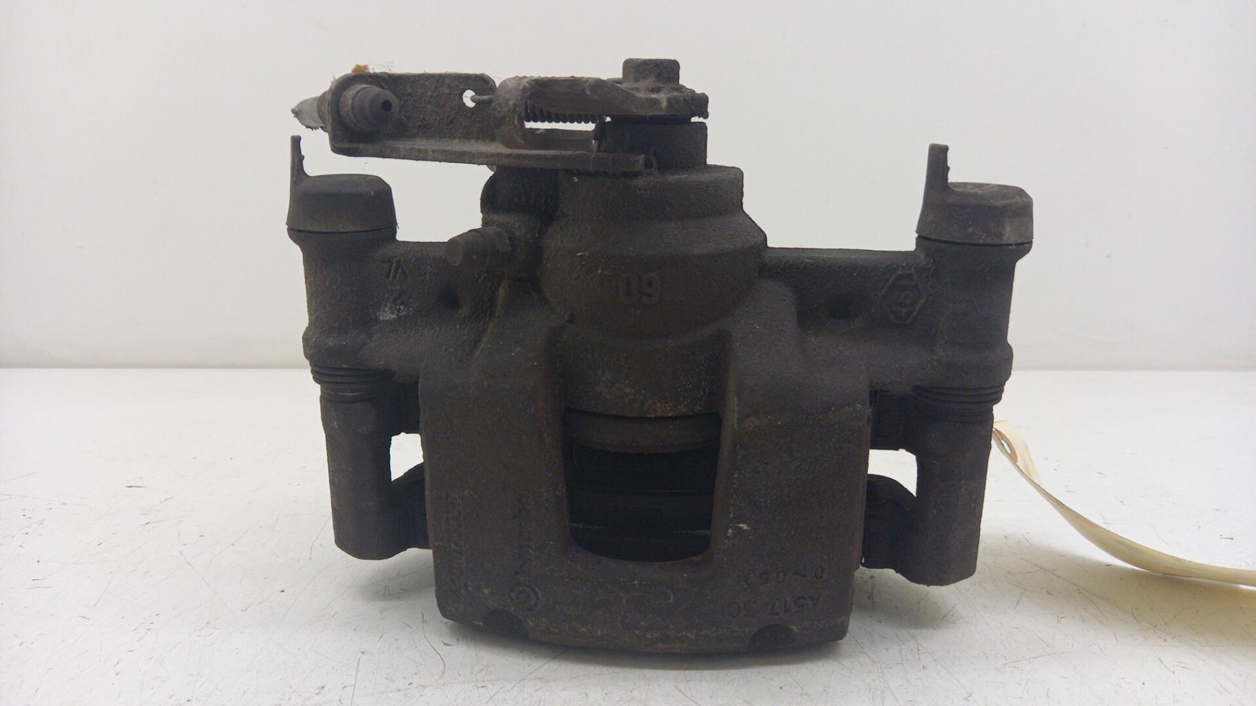 Pinza freni posteriore sinistra RENAULT MASTER 3 PHASE 3 Diésel - 1