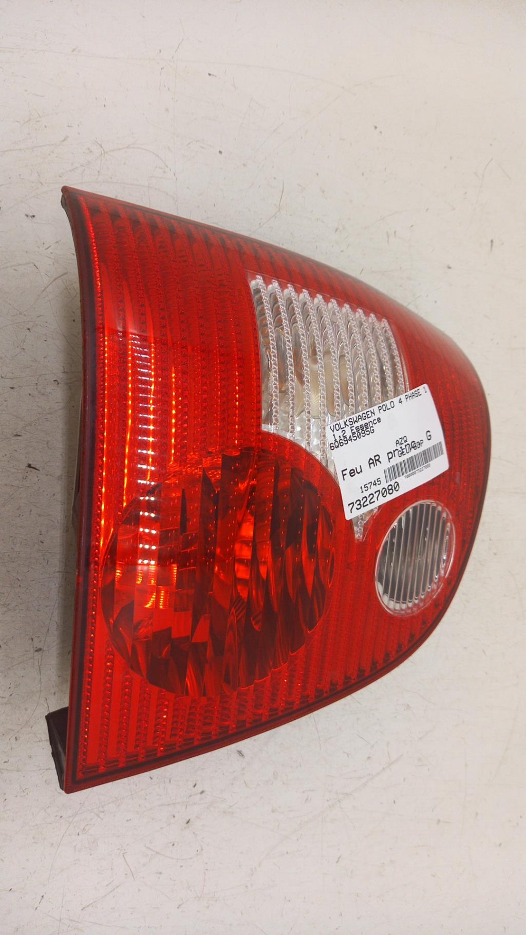 Fanale posteriore principale sinistro (luci) VOLKSWAGEN POLO 4 PHASE 1 Gasolina - 1