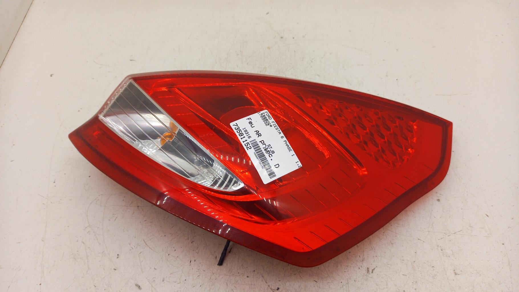 Fanale posteriore principale destro (luci) FORD FIESTA 6 PHASE 1 Gasolina - 1