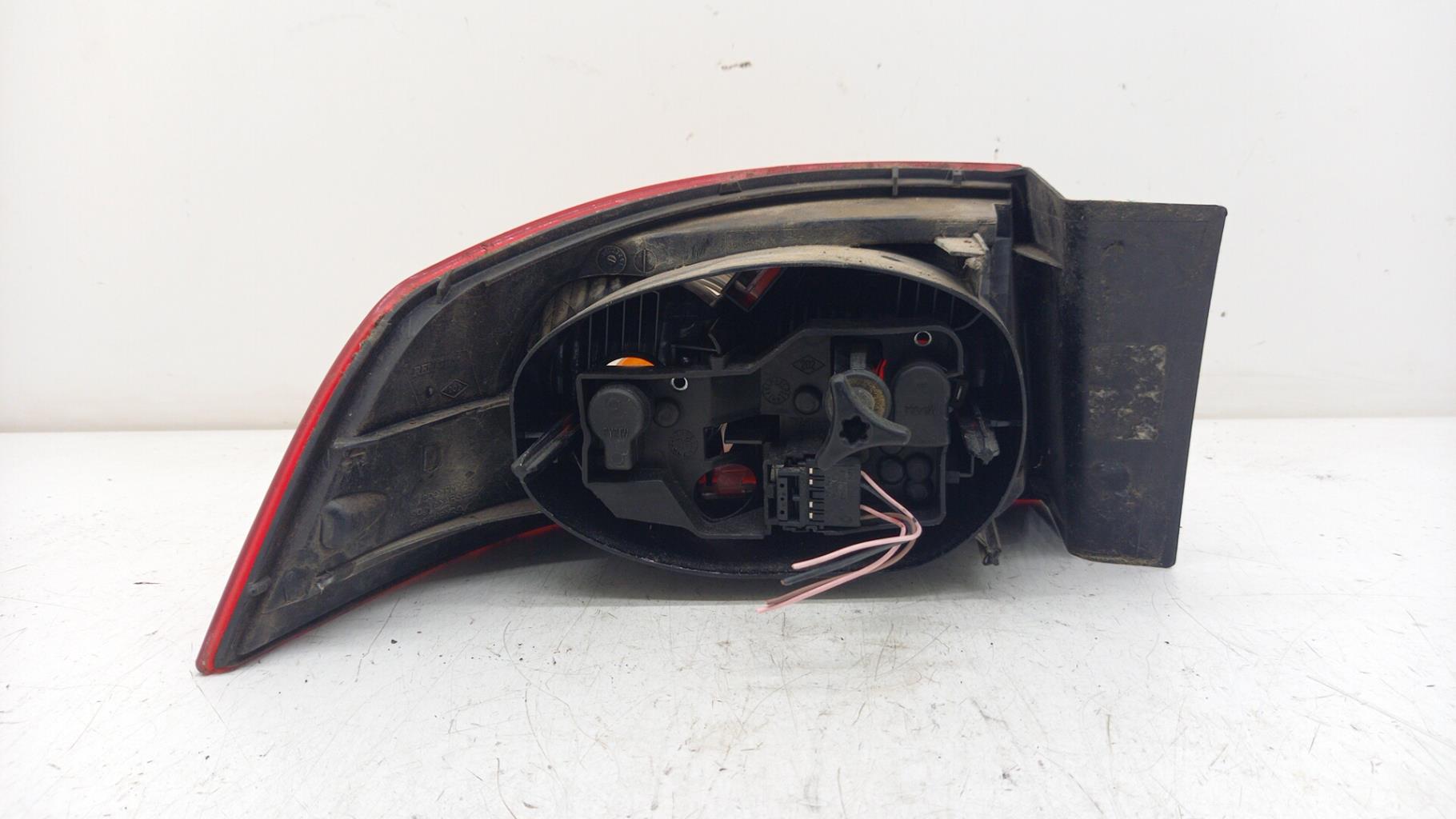 Fanale posteriore principale destro (luci) RENAULT LAGUNA 2 PHASE 2 Diésel - 1