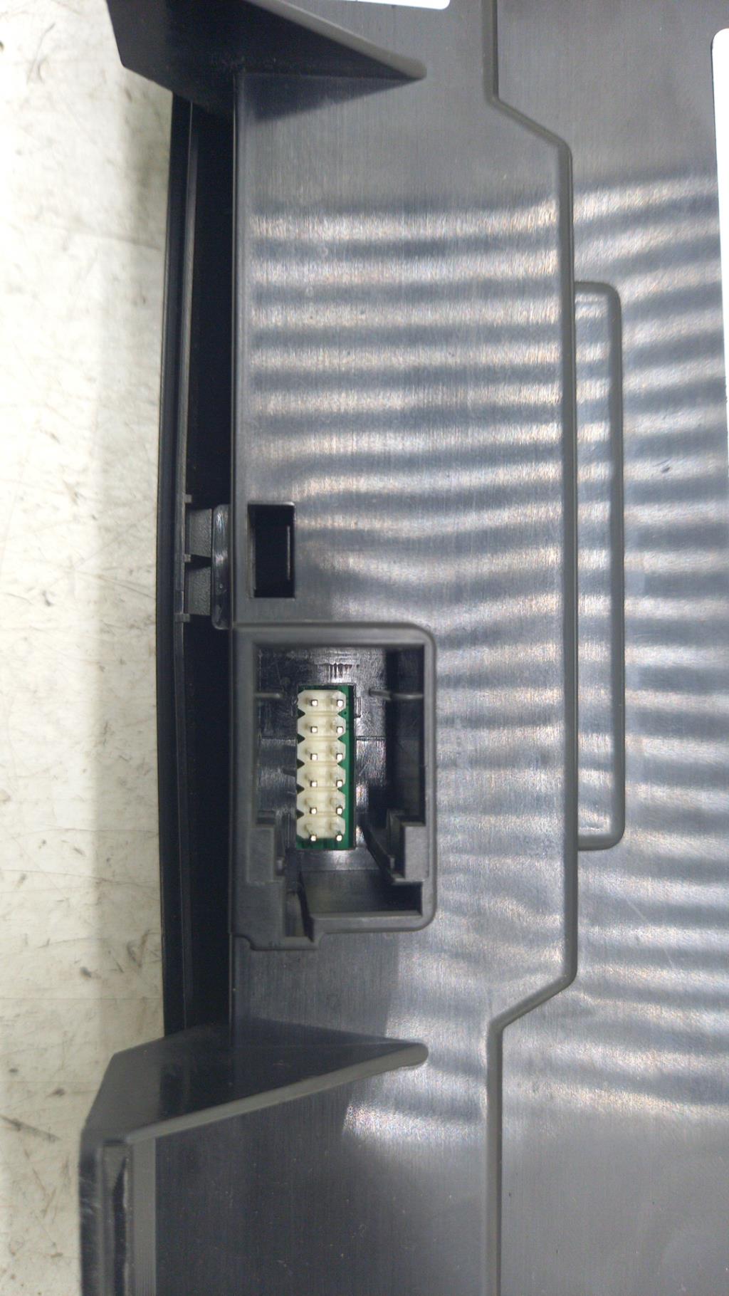Commande autoradio CITROEN C4 2 PHASE 1 Diesel - 1