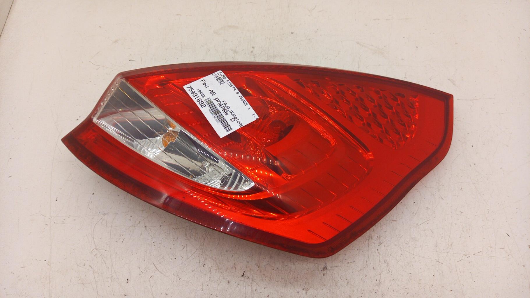 Fanale posteriore principale destro (luci) FORD FIESTA 6 PHASE 1 Diésel - 1