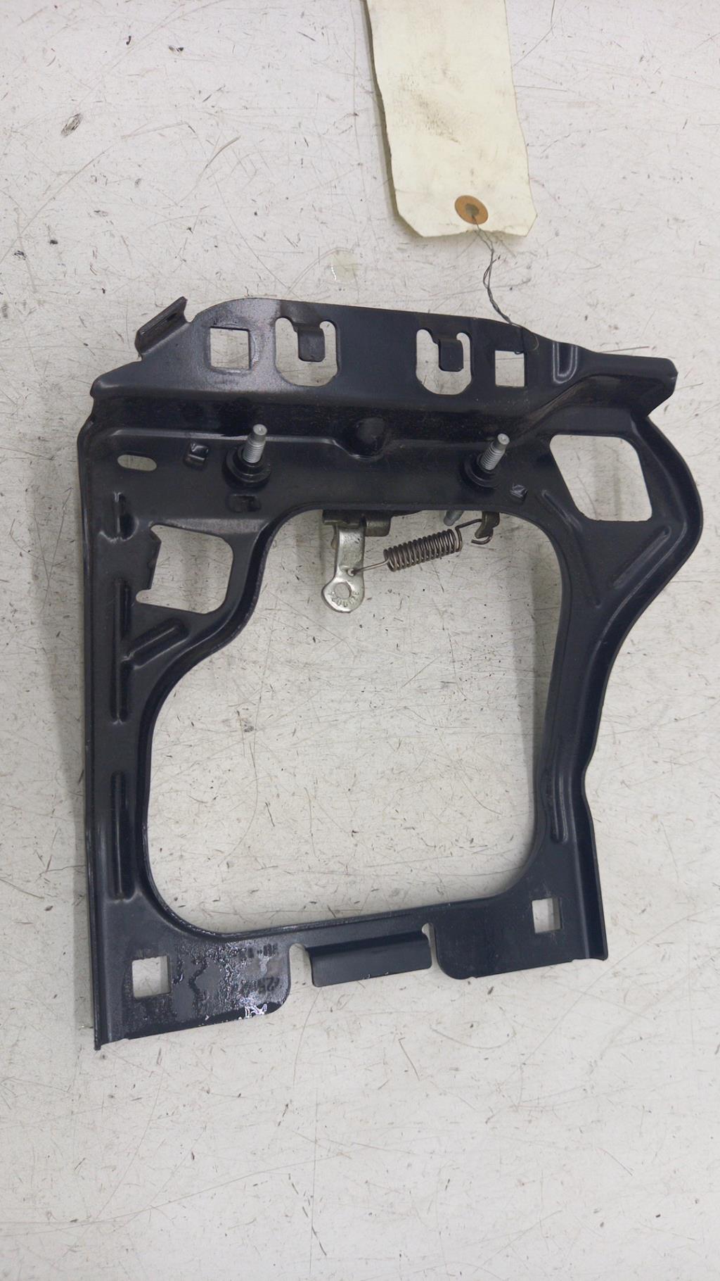 Serrure de capot PEUGEOT 208 1 PHASE 1 Essence - 1