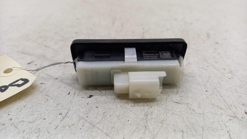 Bouton de coffre CITROEN C4 3 Diesel - 1
