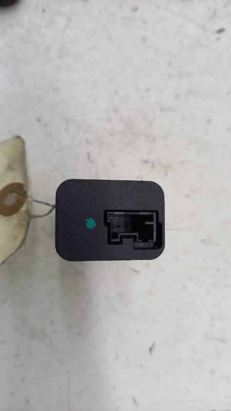 Prise port USB CITROEN C4 3 Diesel - 1