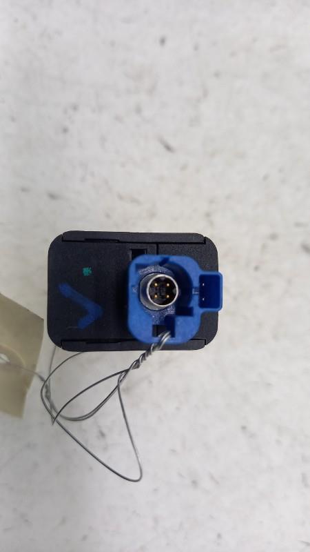 Presa porta USB CITROEN C4 3 Diésel - 1