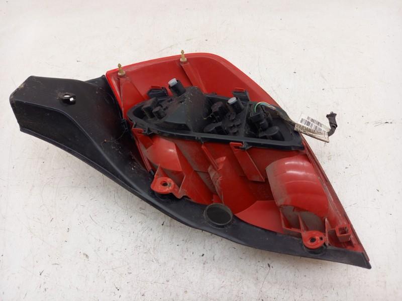 Fanale posteriore principale sinistro (luci) RENAULT CLIO 3 PHASE 1 Gasolina - 1
