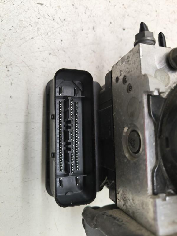 Blocco ABS (antibloccaggio freni) VOLKSWAGEN SCIROCCO 3 PHASE 1 COUPE Diésel - 1